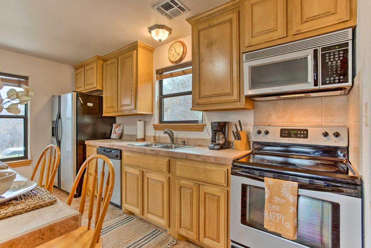 Medicine Park Cabin Rental With Mountain View Extérieur photo
