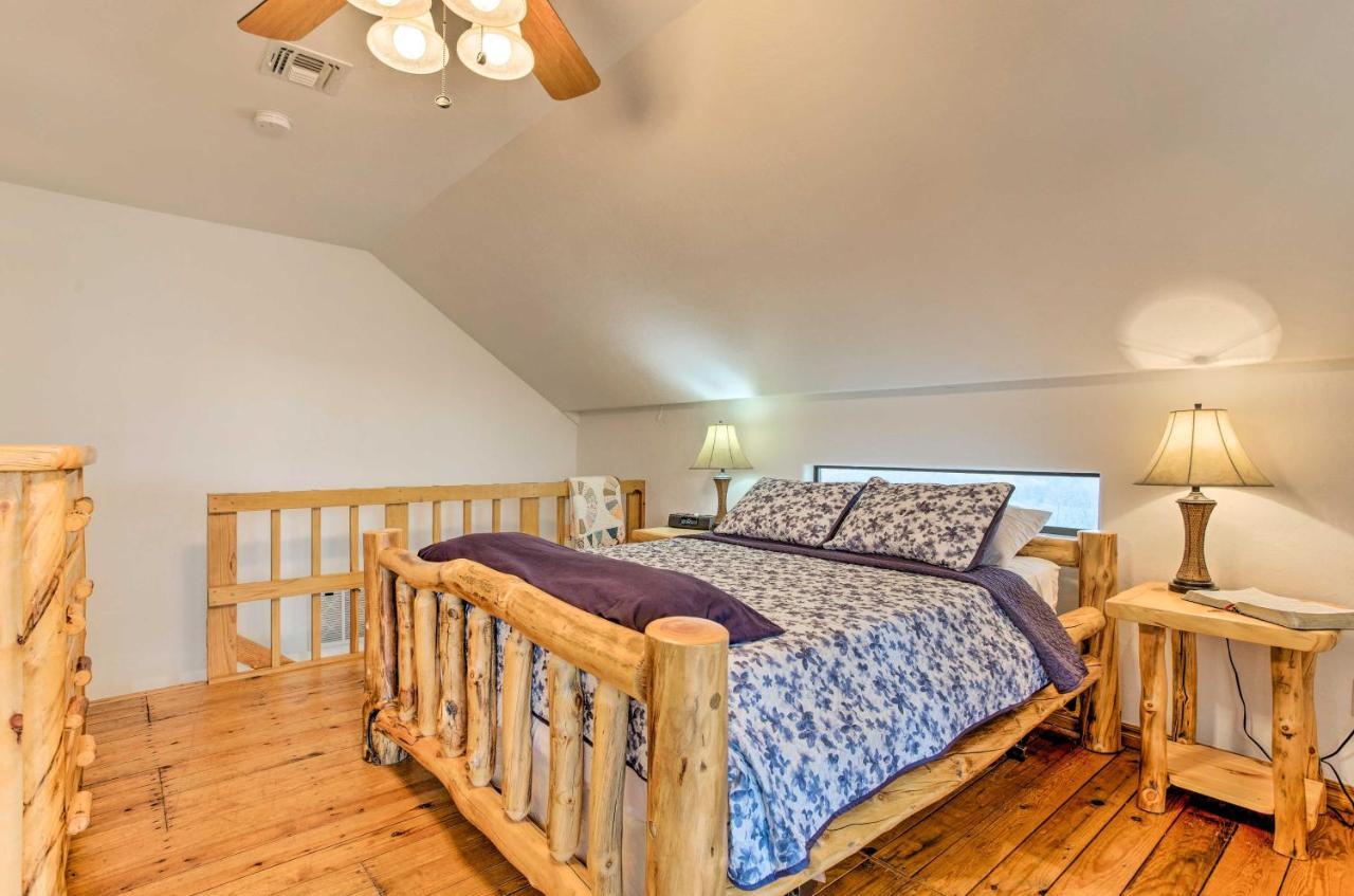 Medicine Park Cabin Rental With Mountain View Extérieur photo